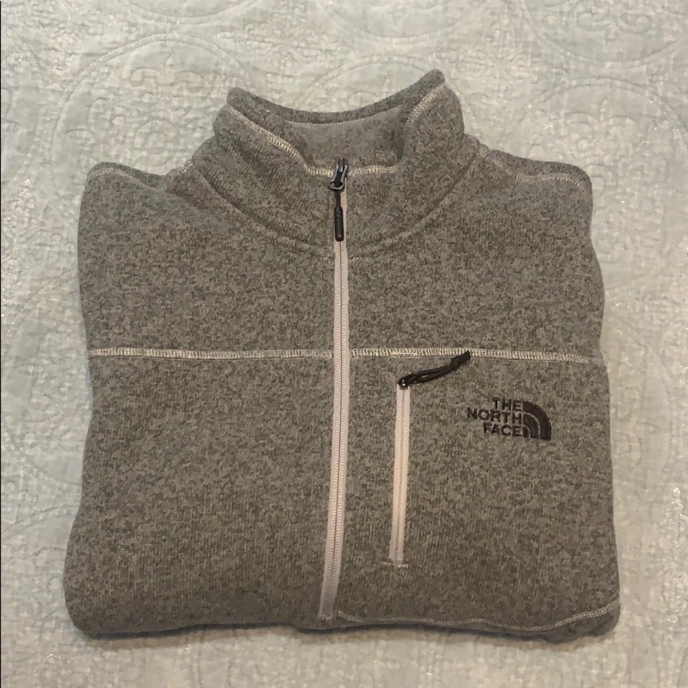 quarter zip north face fleece